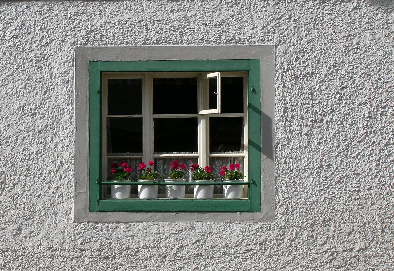 Painting Stucco Homes in Long Beach